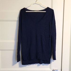 Navy medium sweater, smart set